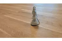 Brelok biały goniec